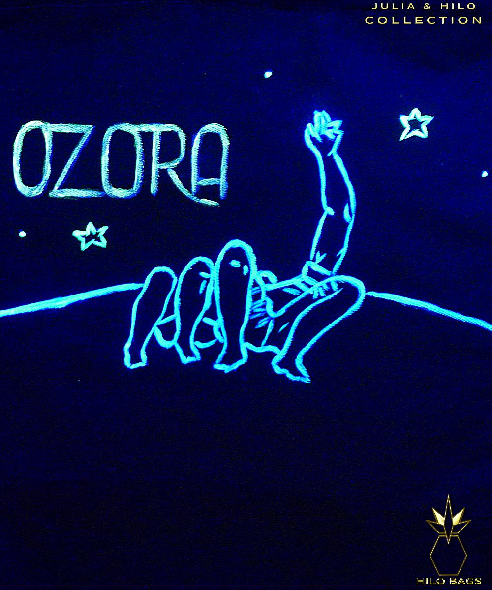 12.JULIA & HILO - Gymbag - hand painted - UV - artist - collaboration - pearl-canvas - unique-art-handmade-oversized-exclusive-design-custom