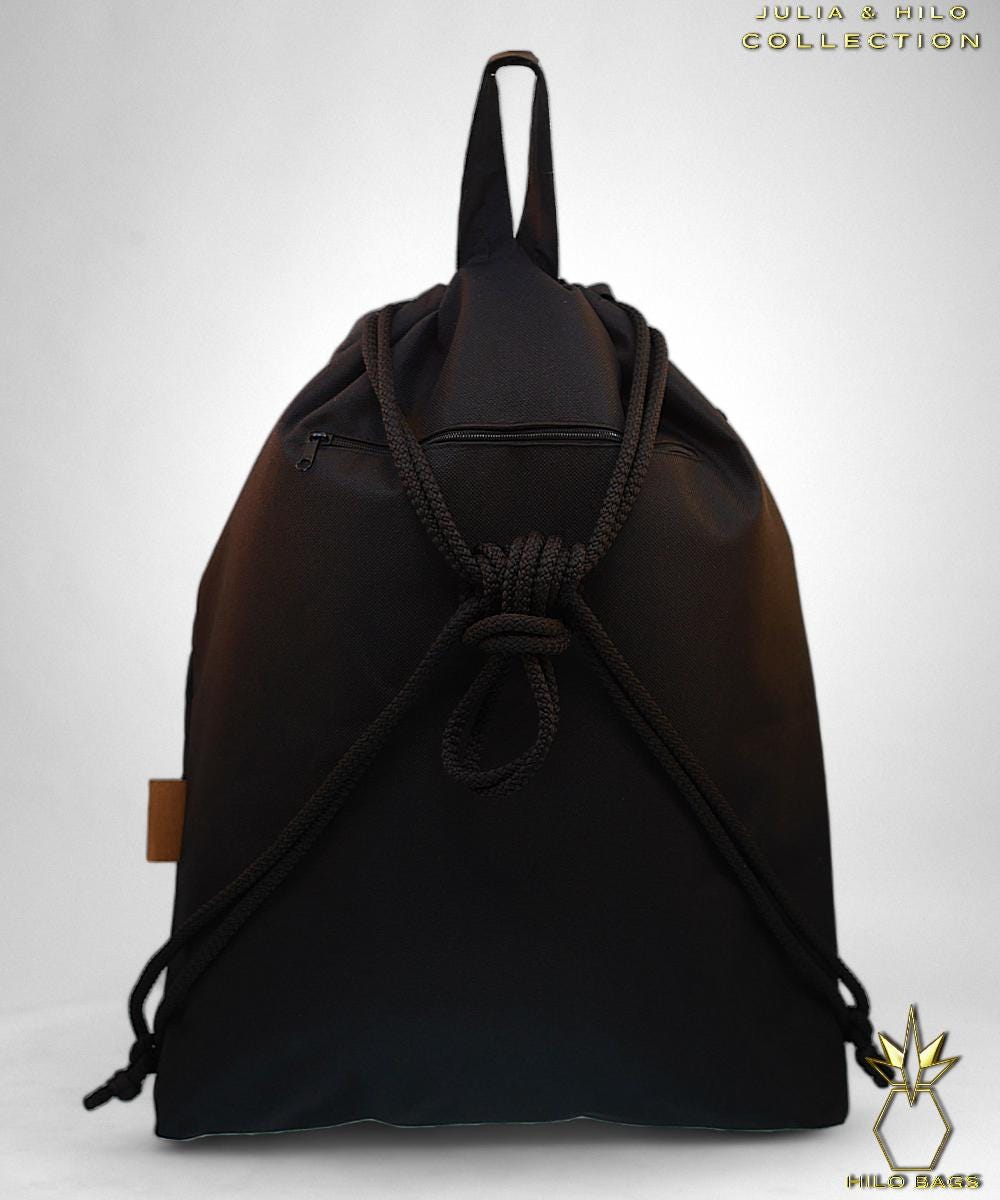 12.JULIA & HILO - Gymbag - hand painted - UV - artist - collaboration - pearl-canvas - unique-art-handmade-oversized-exclusive-design-custom