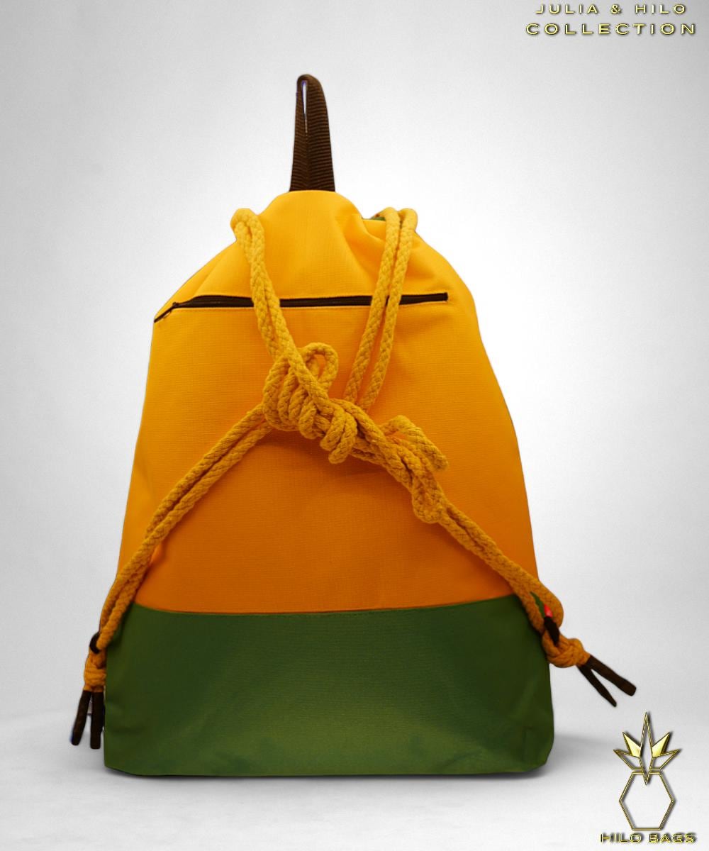 16.JULIA & HILO - Gymbag - hand painted - UV - artist - collaboration - pearl-canvas - unique-art-handmade-oversized-exclusive-design-custom