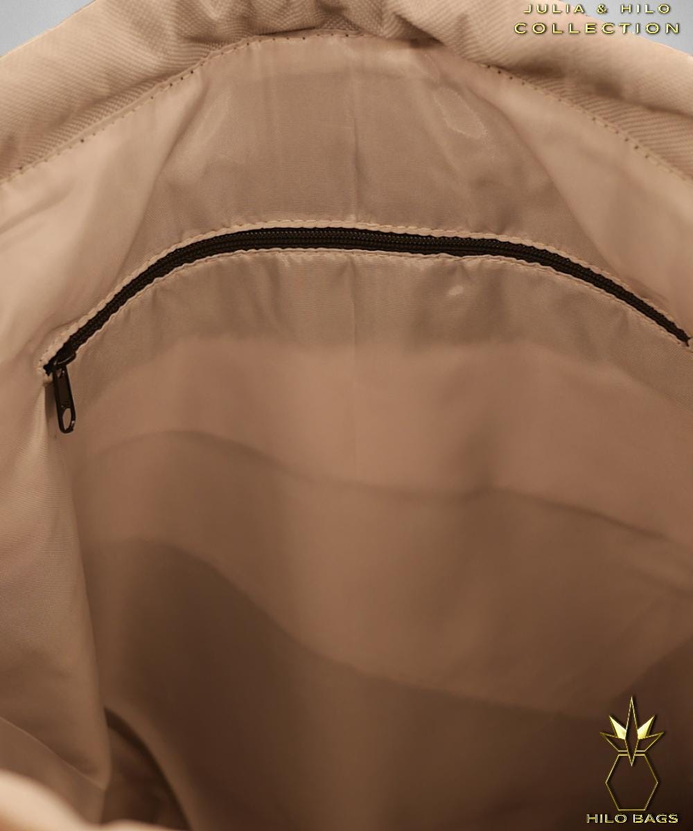 23.JULIA & HILO - Gymbag - hand painted - UV - artist - collaboration - pearl-canvas - unique-art-handmade-oversized-exclusive-design-custom