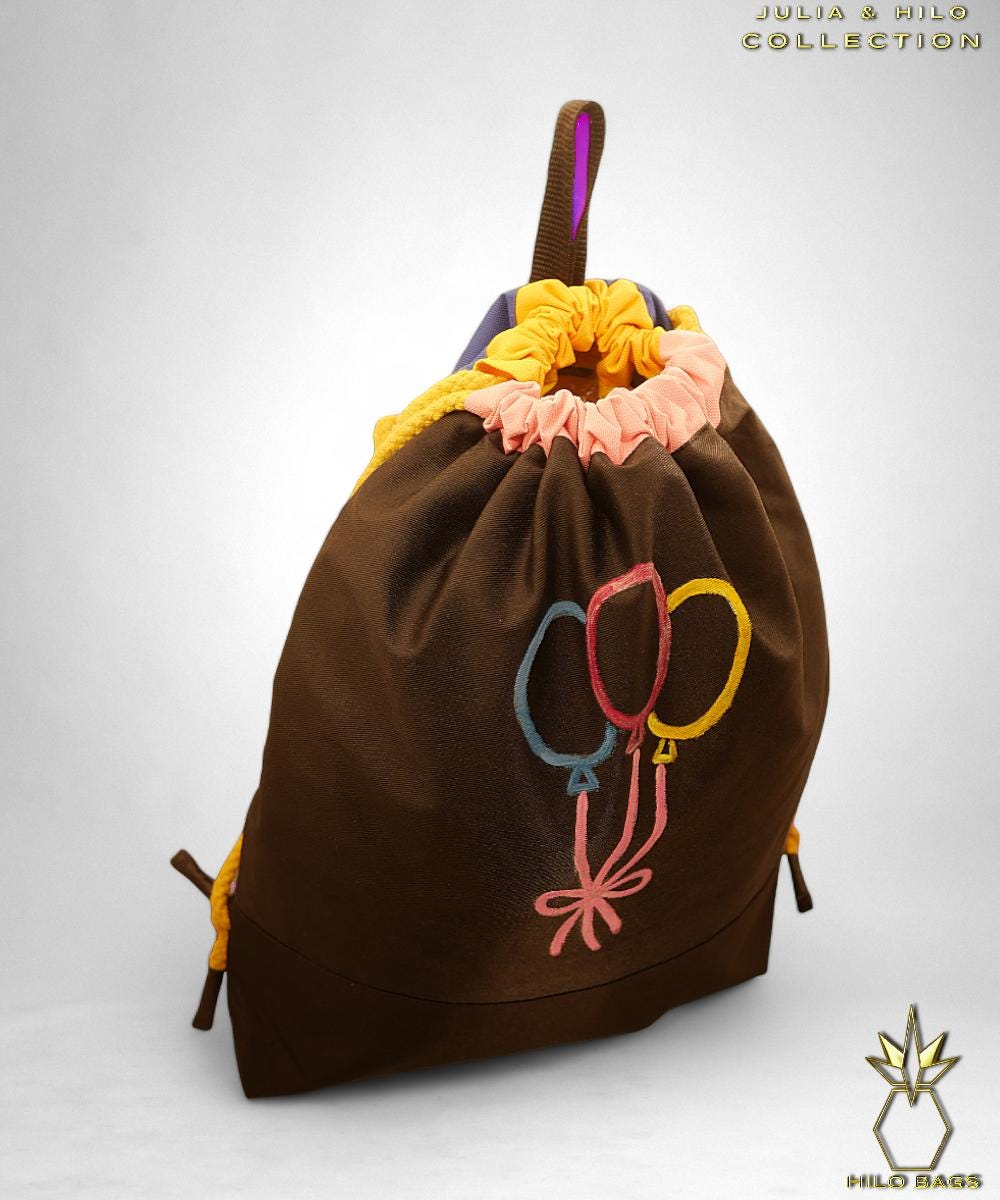 27.JULIA & HILO - Gymbag - hand painted - UV - artist - collaboration - pearl-canvas - unique-art-handmade-oversized-exclusive-design-custom