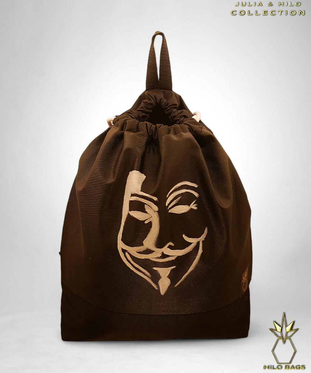 28.JULIA & HILO - Gymbag - hand-painted - UV - artist - collaboration - pearl-canvas - unique-art-handmade-oversized-exclusive-design-custom