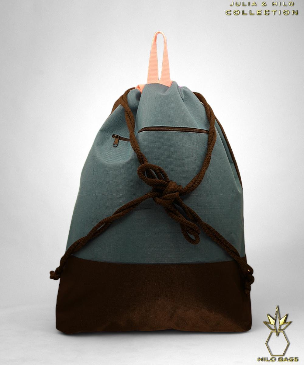 31.JULIA & HILO - Gym Bag - hand-painted - UV - artist - collaboration - pearl-canvas - unique art - handmade - oversized - exclusive design - custom