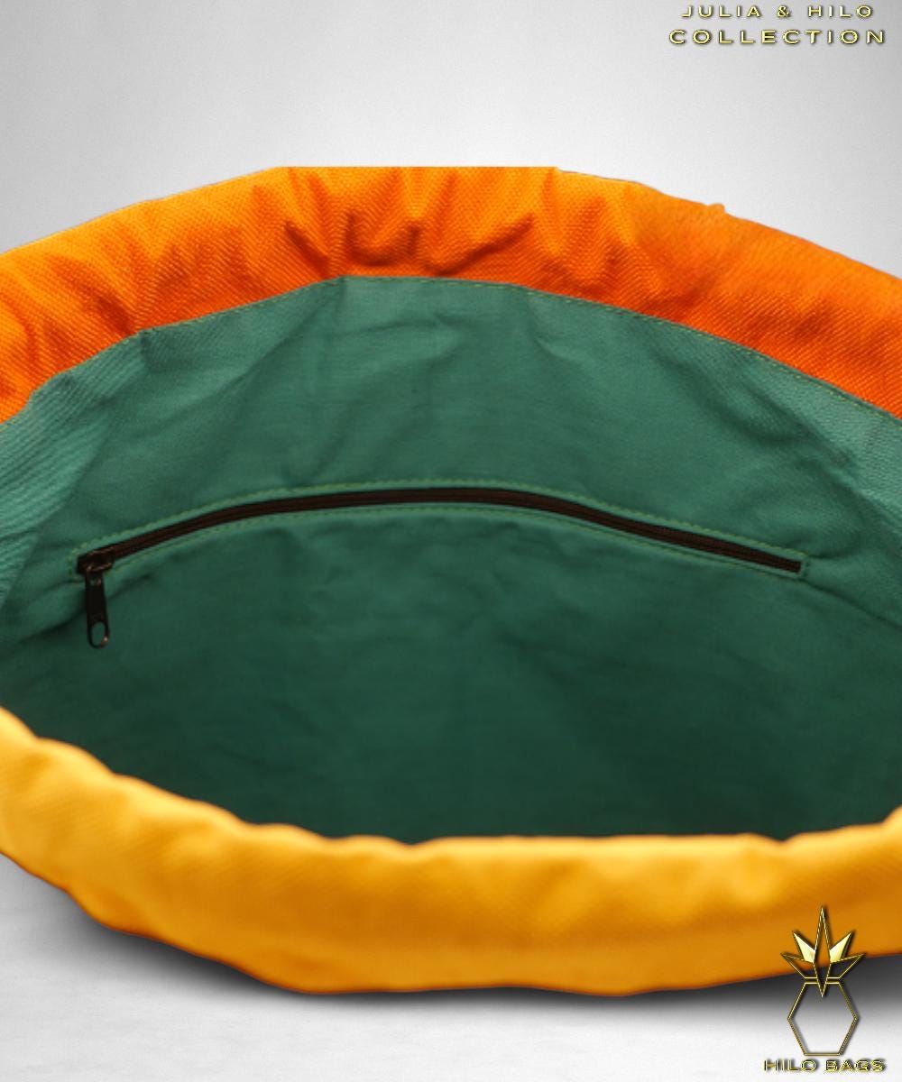 17.JULIA & HILO - Gymbag - hand painted - UV - artist - collaboration - pearl-canvas - unique-art-handmade-oversized-exclusive-design-custom